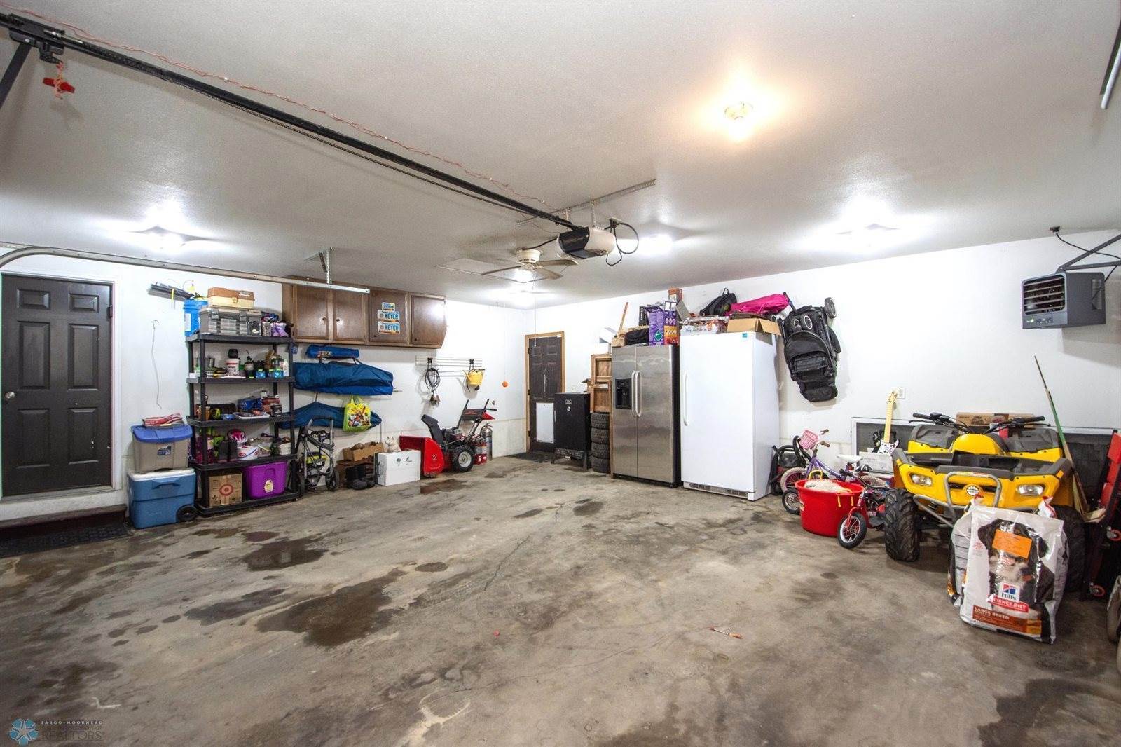 361 Maple Pointe Boulevard, Mapleton, ND 58059