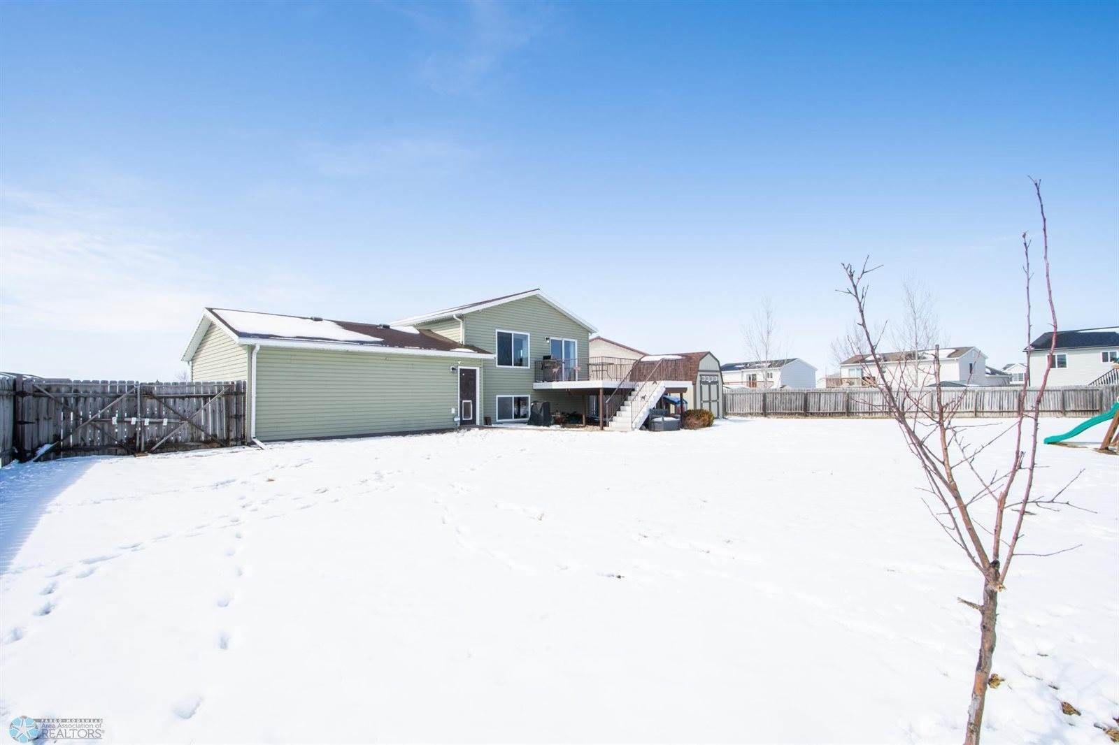 361 Maple Pointe Boulevard, Mapleton, ND 58059