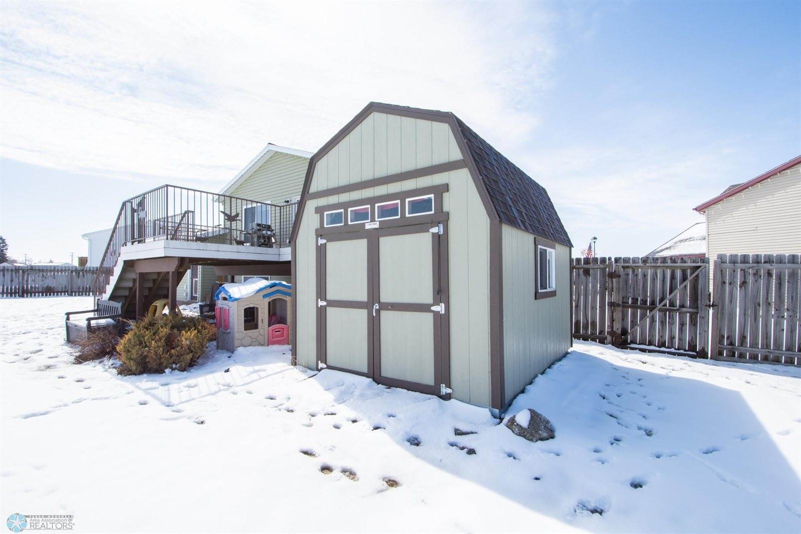 361 Maple Pointe Boulevard, Mapleton, ND 58059