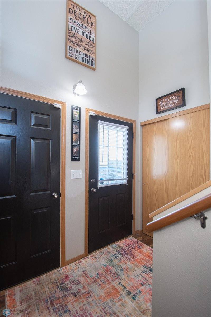 361 Maple Pointe Boulevard, Mapleton, ND 58059