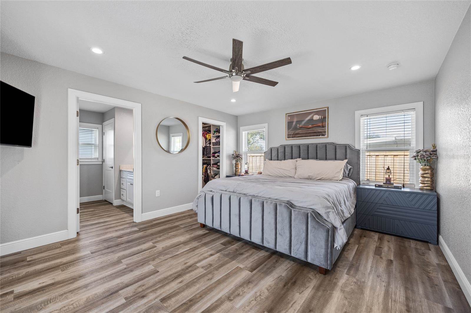 5284 36TH Avenue North, Saint Petersburg, FL 33710