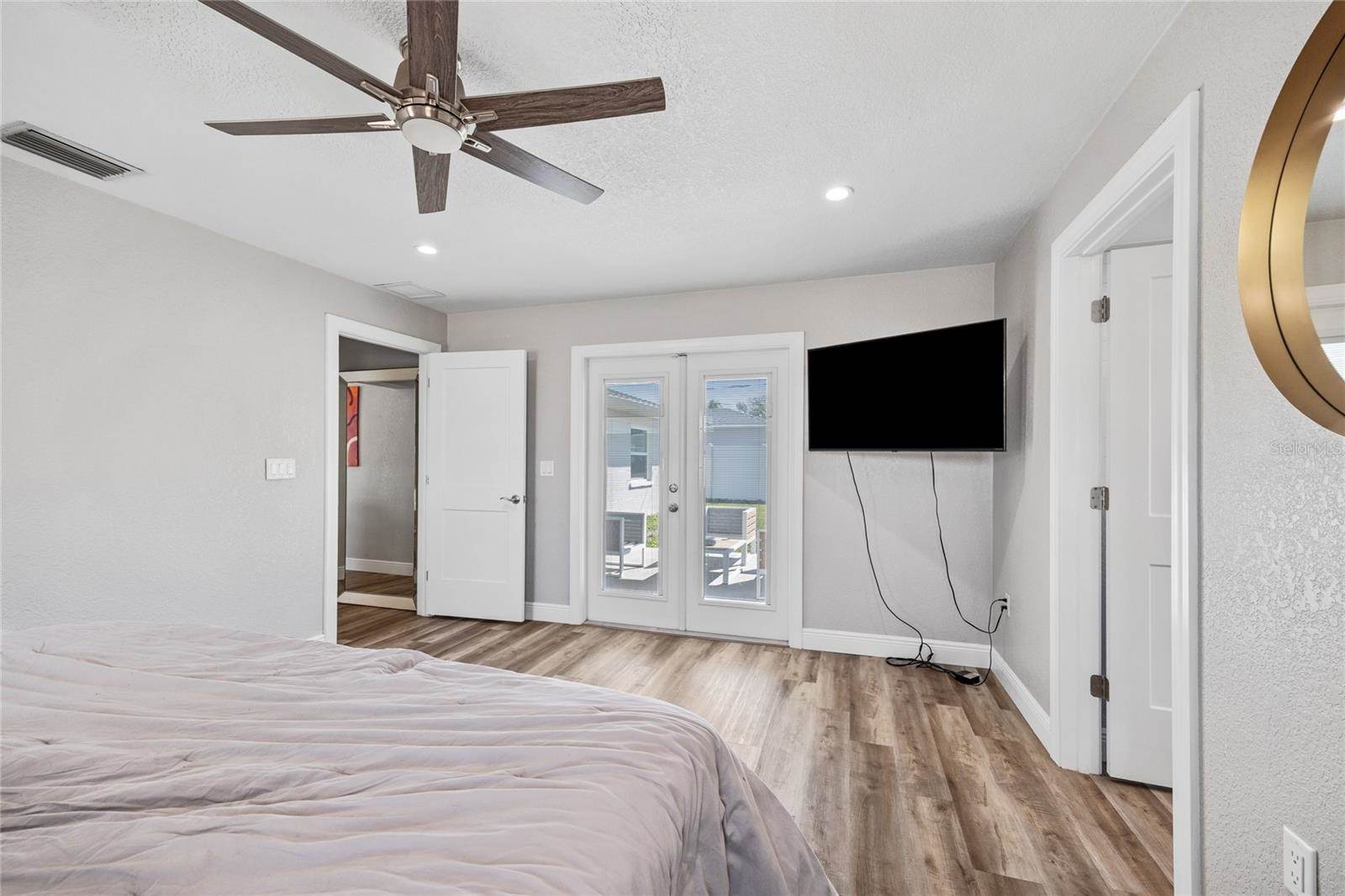 5284 36TH Avenue North, Saint Petersburg, FL 33710