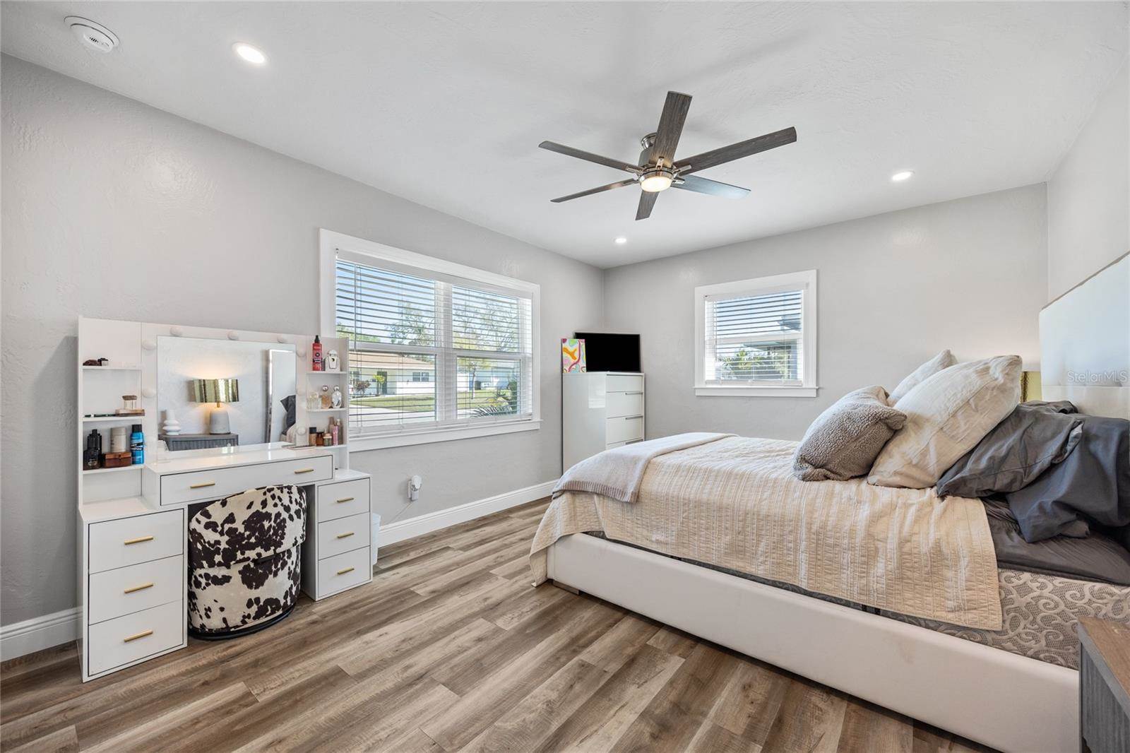 5284 36TH Avenue North, Saint Petersburg, FL 33710