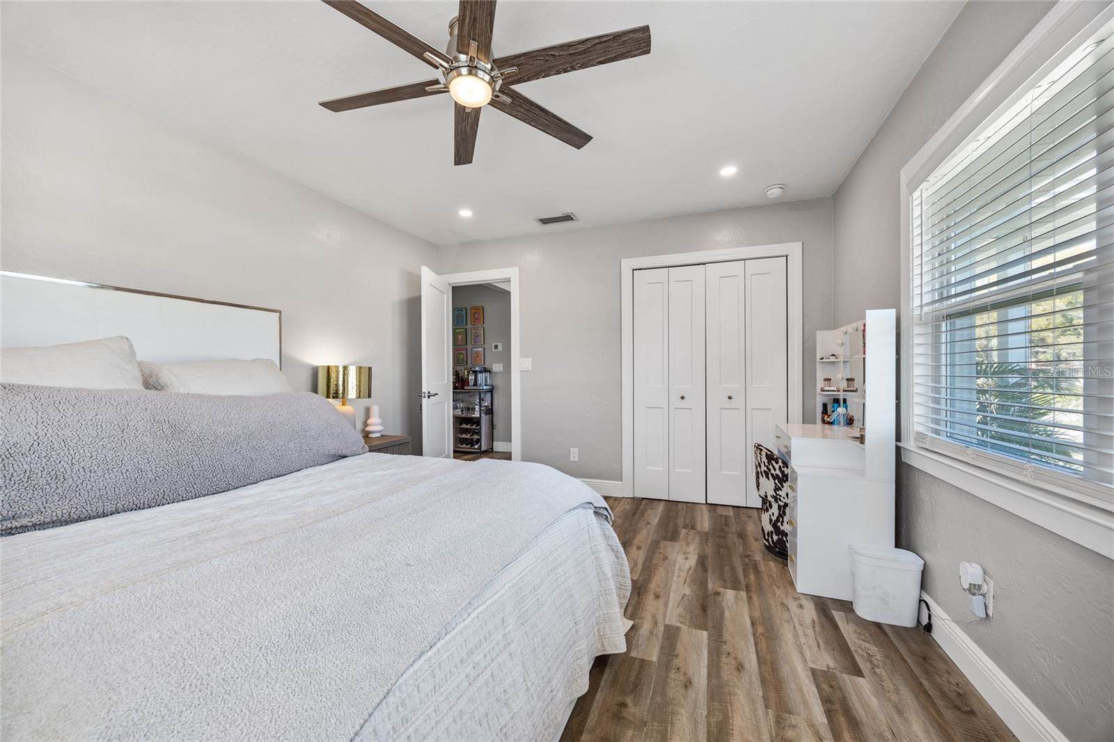 5284 36TH Avenue North, Saint Petersburg, FL 33710