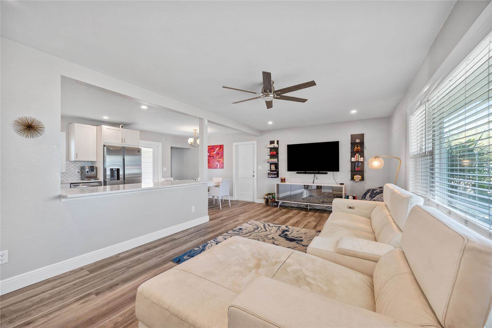 5284 36TH Avenue North, Saint Petersburg, FL 33710
