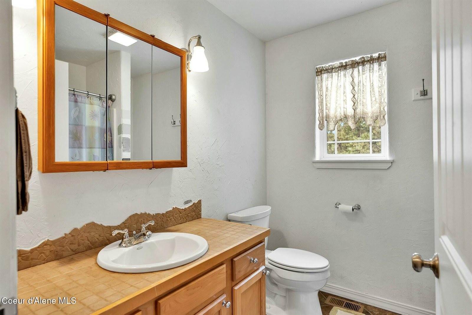 208 Chokecherry Drive, Bonners Ferry, ID 83805