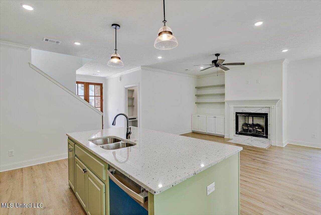 125 Ashley Park Drive, Byram, MS 39272