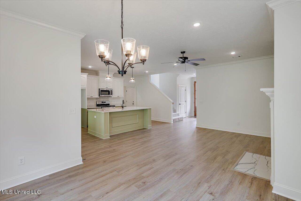 125 Ashley Park Drive, Byram, MS 39272