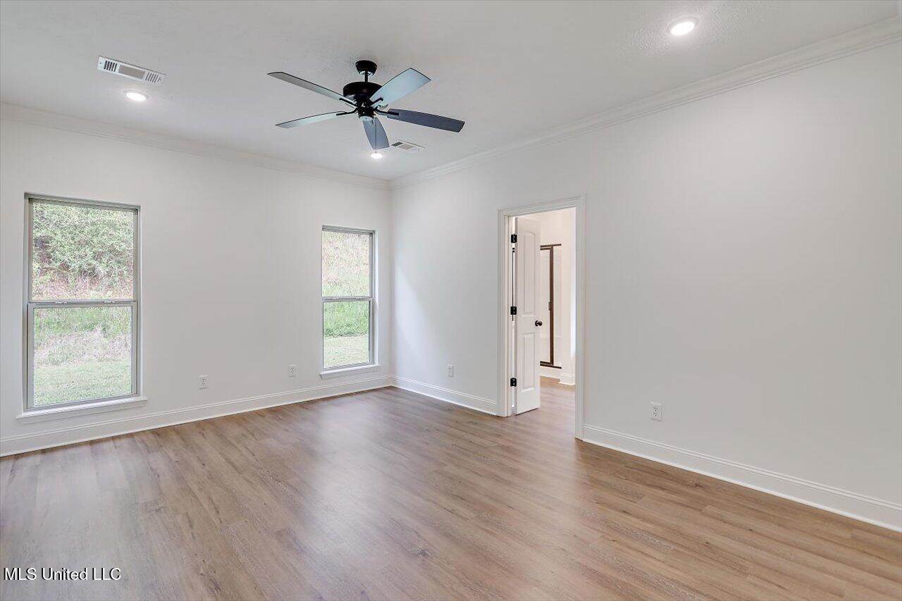 125 Ashley Park Drive, Byram, MS 39272