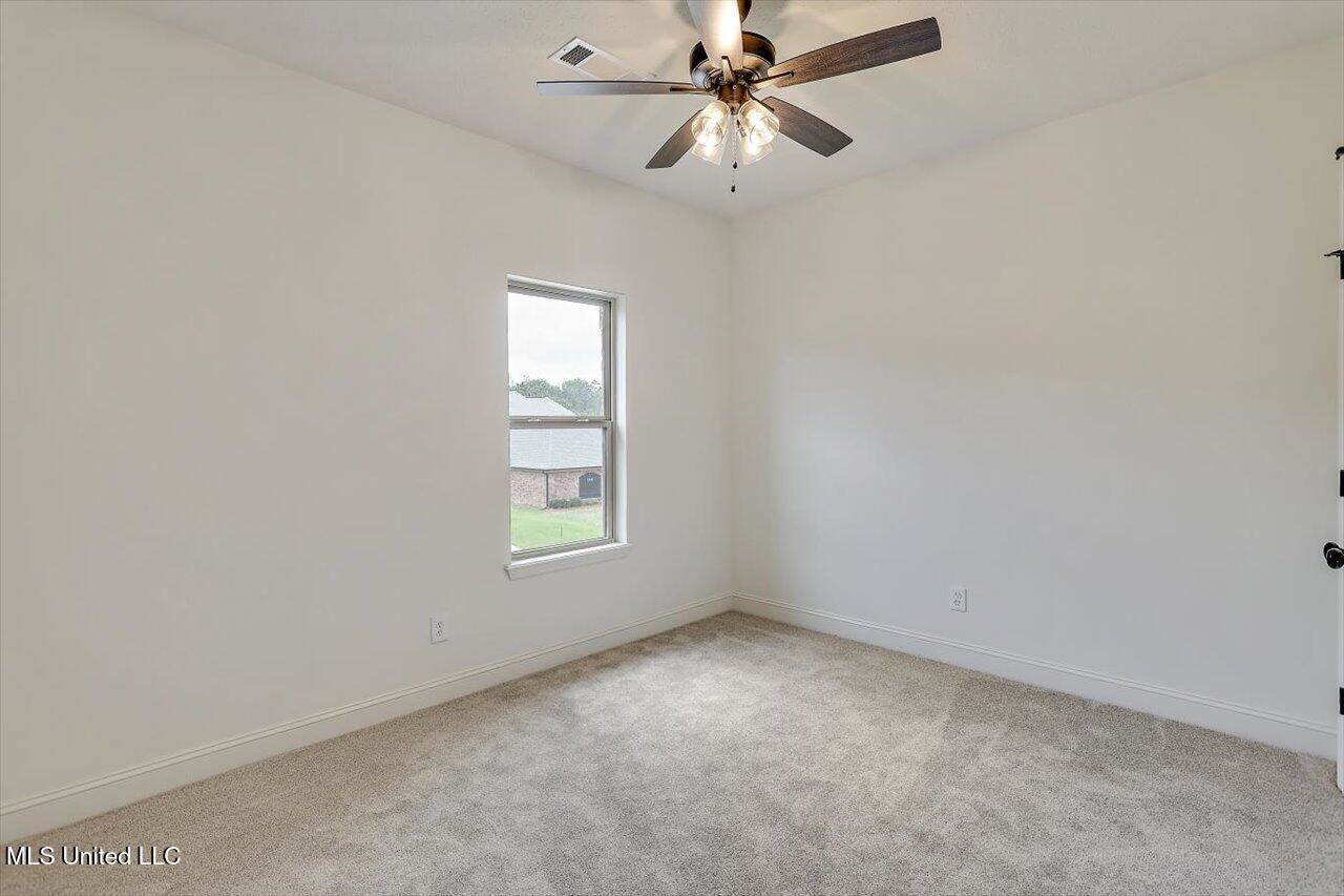 125 Ashley Park Drive, Byram, MS 39272