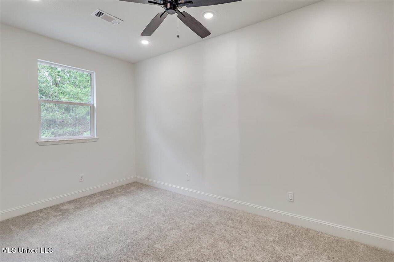 125 Ashley Park Drive, Byram, MS 39272