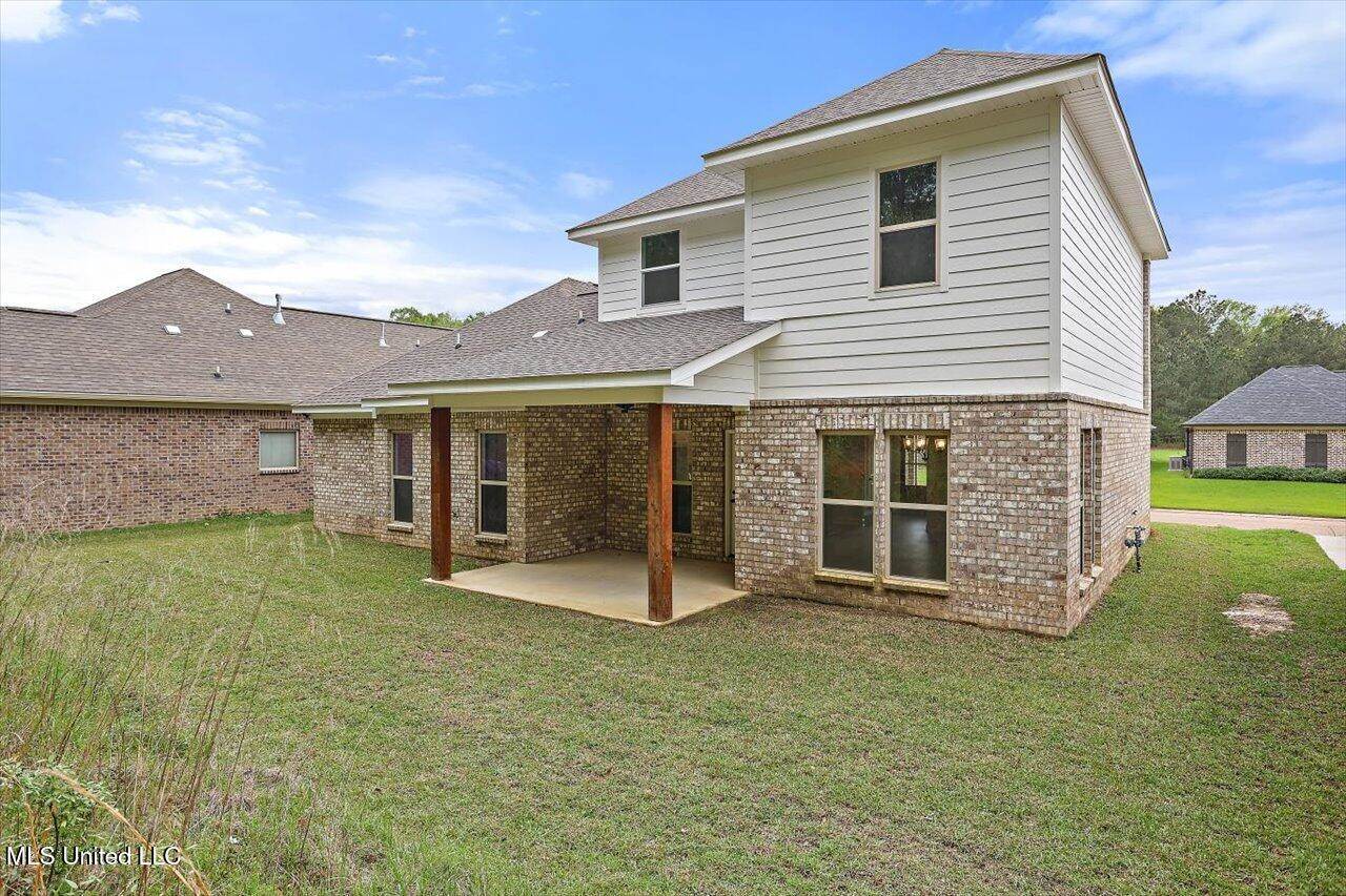 125 Ashley Park Drive, Byram, MS 39272
