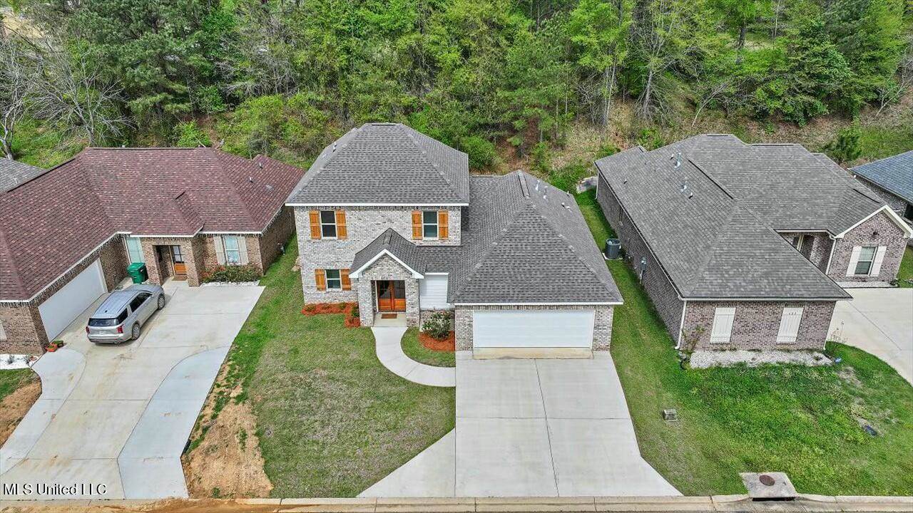 125 Ashley Park Drive, Byram, MS 39272
