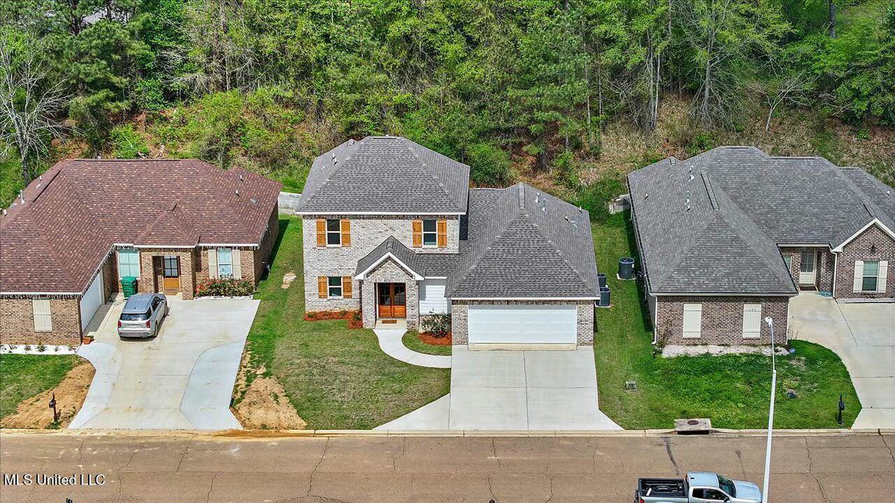 125 Ashley Park Drive, Byram, MS 39272