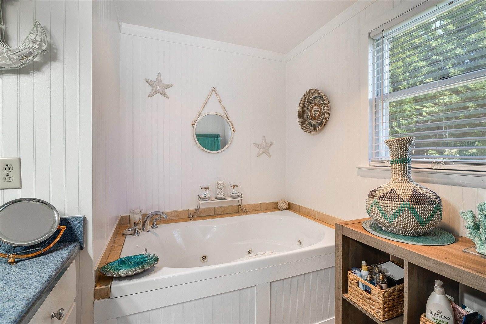 1023 Greendale Rd, Harrisonburg, VA 22801