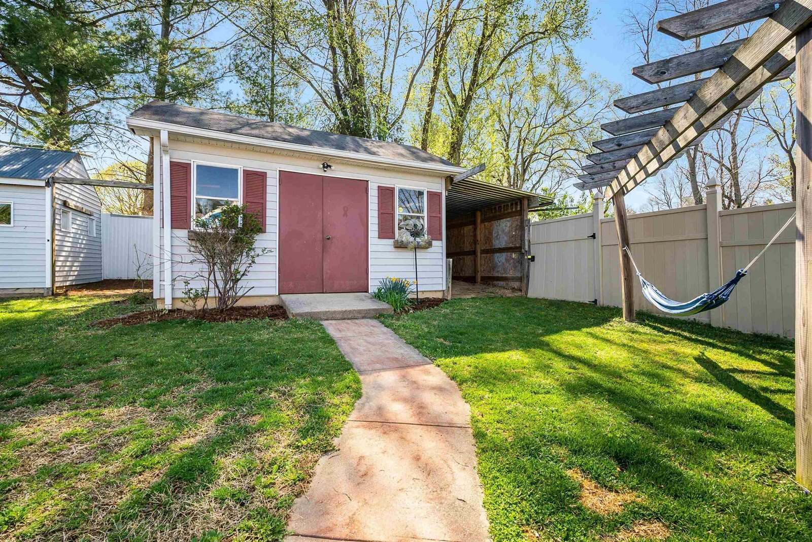 1023 Greendale Rd, Harrisonburg, VA 22801