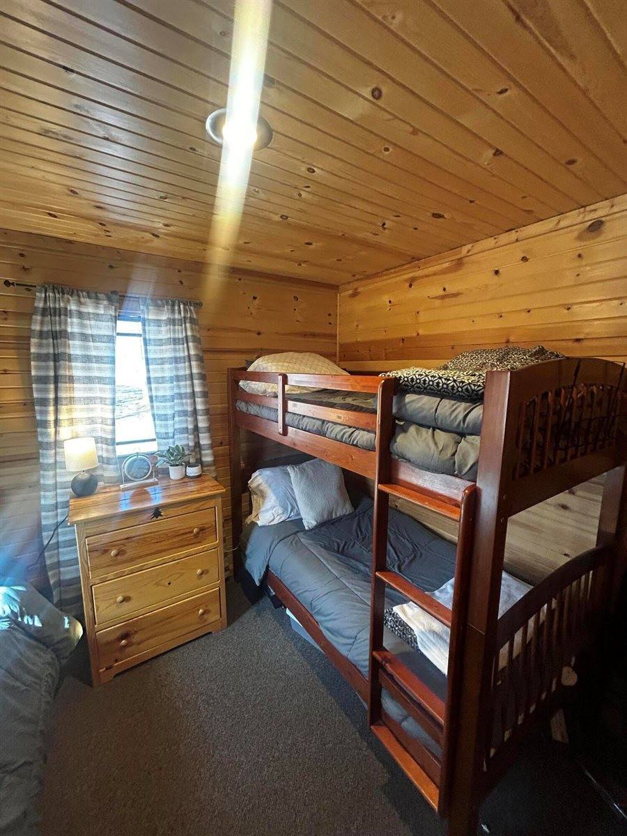 W9527 Mile Rd, Hubbard, WI 54848