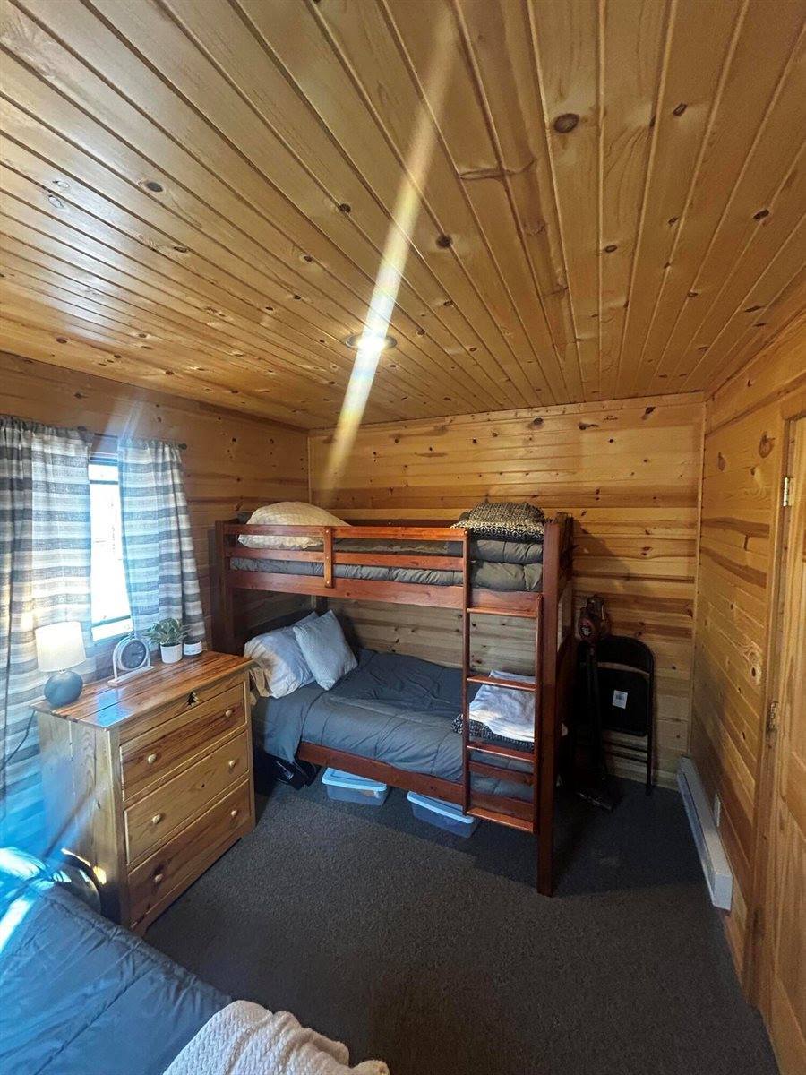 W9527 Mile Rd, Hubbard, WI 54848