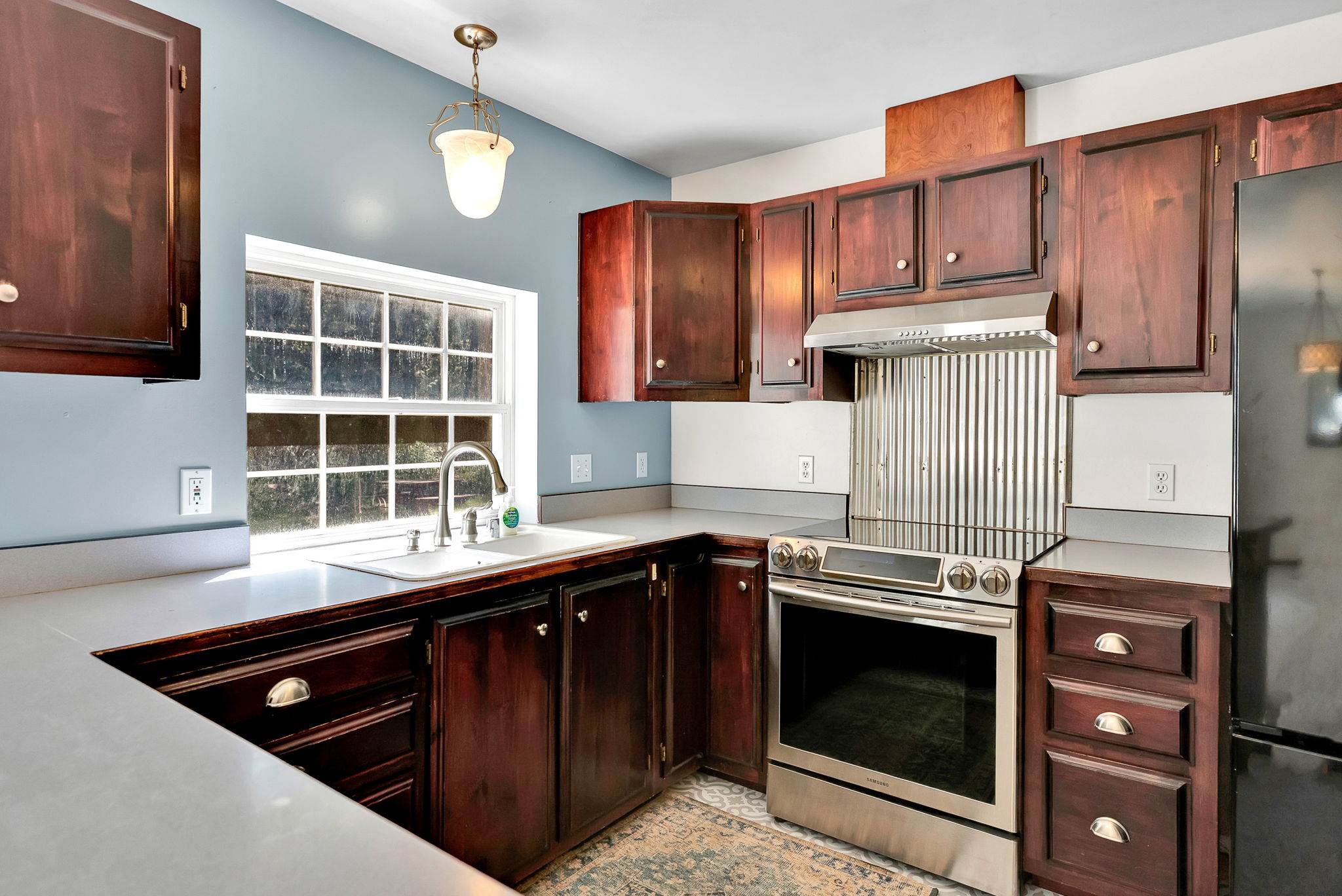 12854 East Hellroaring Rd, Athol, ID 83801