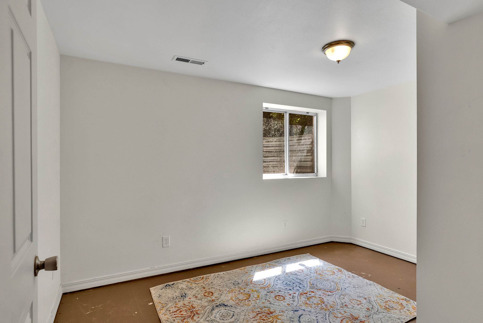 12854 East Hellroaring Rd, Athol, ID 83801