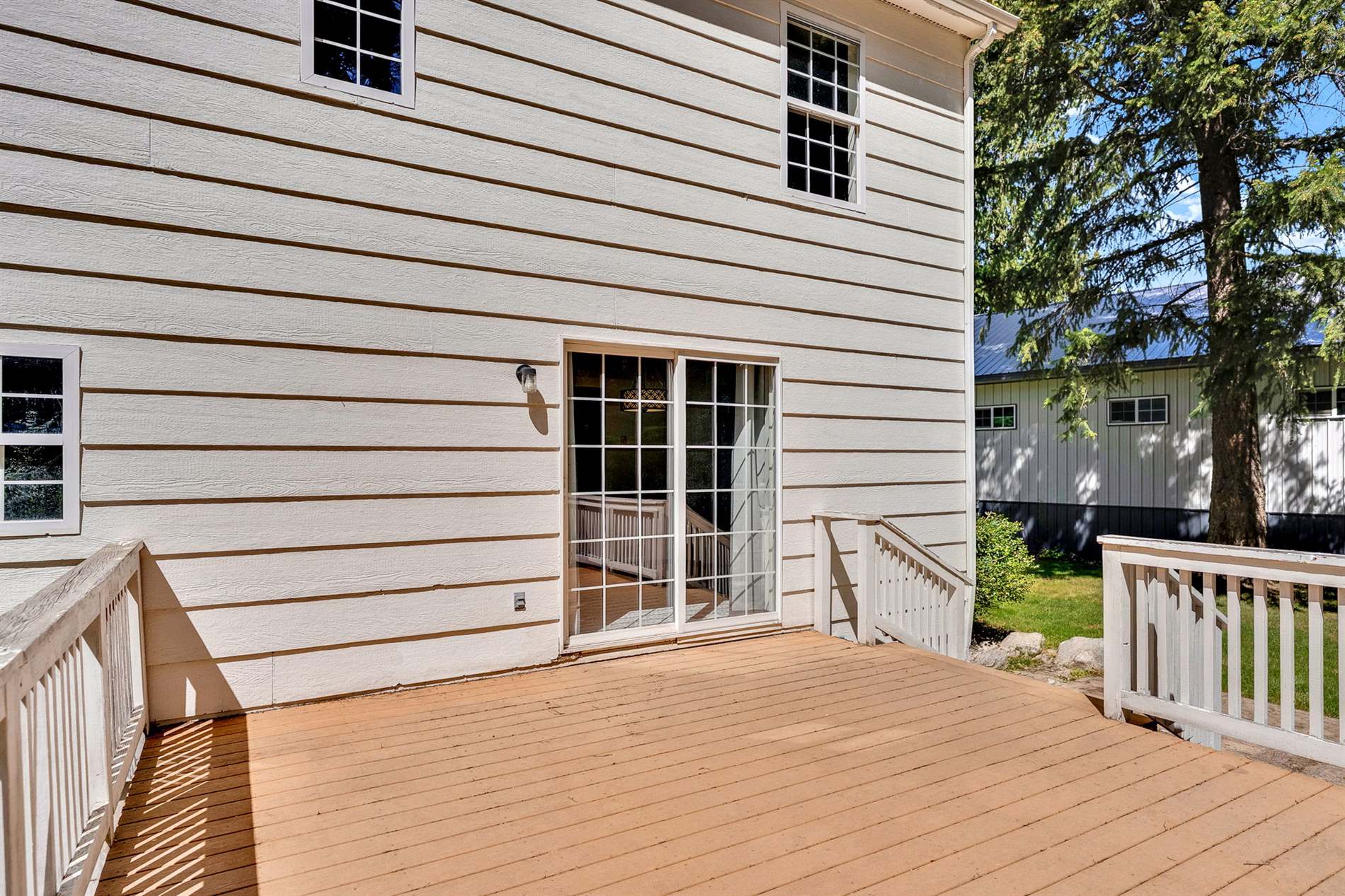 12854 East Hellroaring Rd, Athol, ID 83801