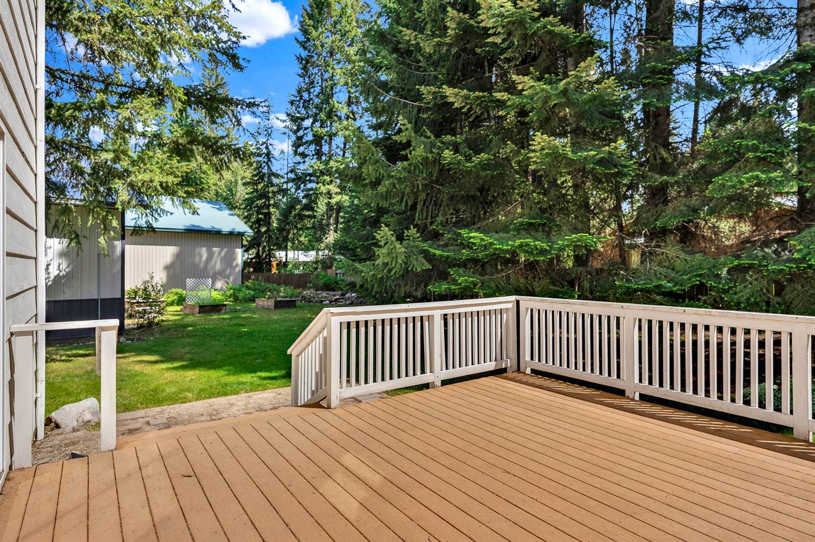 12854 East Hellroaring Rd, Athol, ID 83801