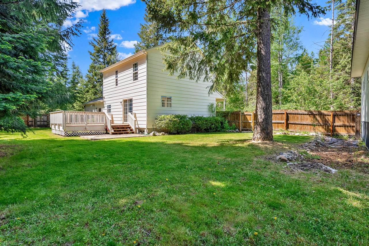 12854 East Hellroaring Rd, Athol, ID 83801