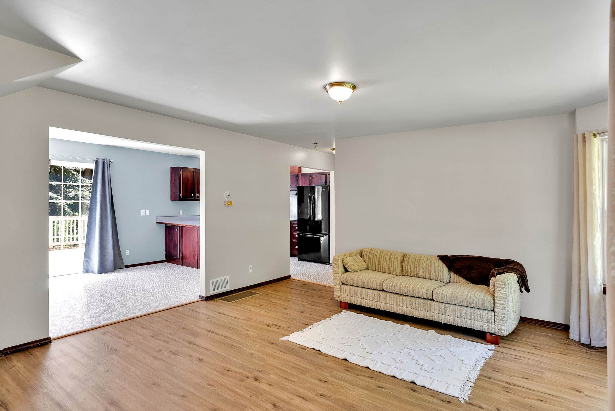 12854 East Hellroaring Rd, Athol, ID 83801