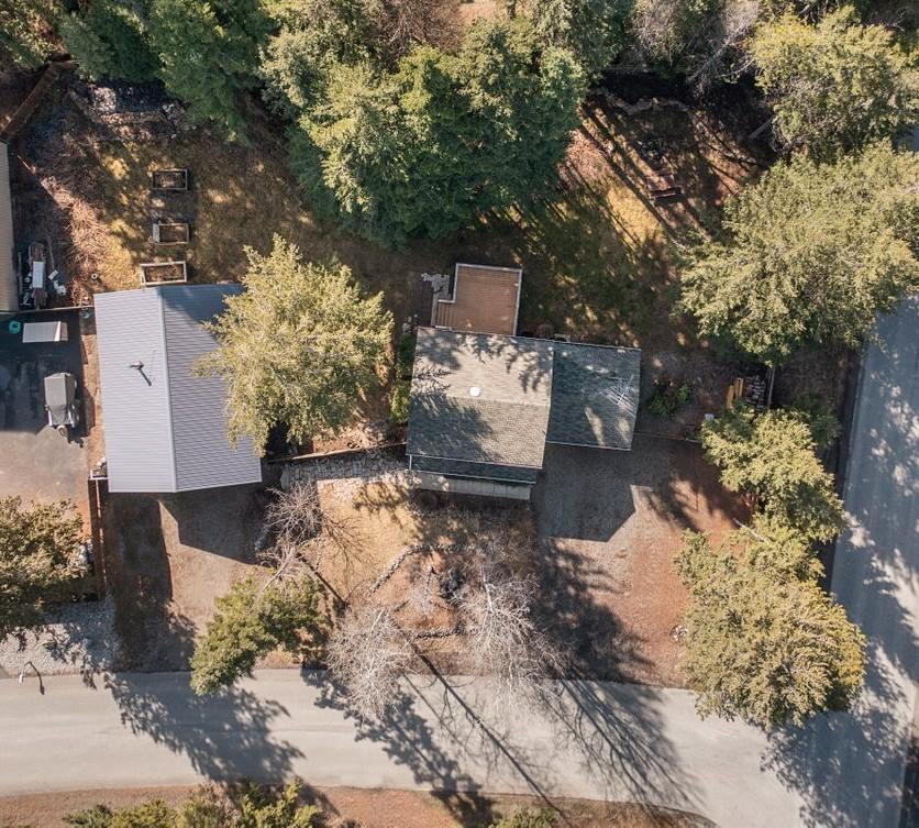 12854 East Hellroaring Rd, Athol, ID 83801