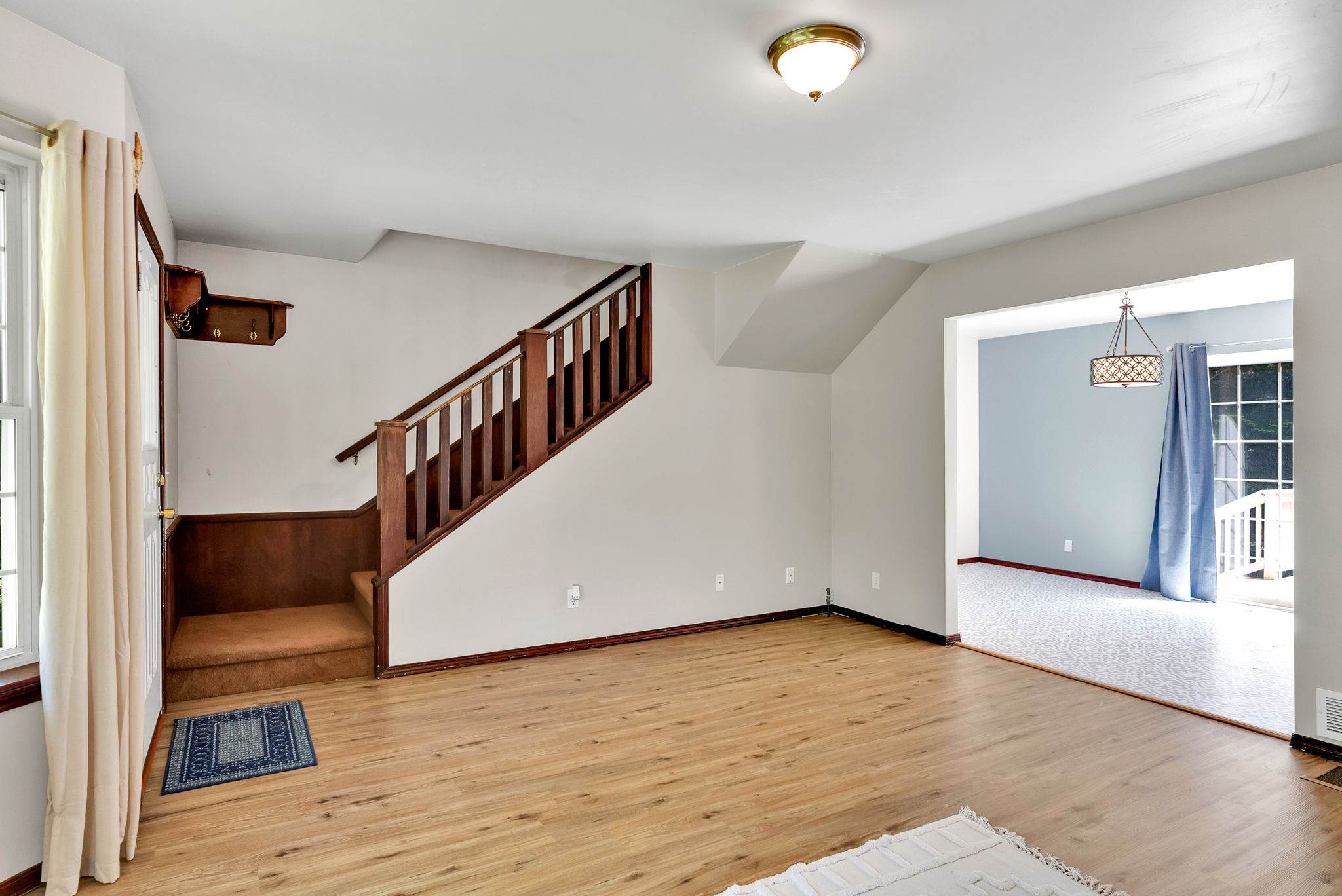 12854 East Hellroaring Rd, Athol, ID 83801