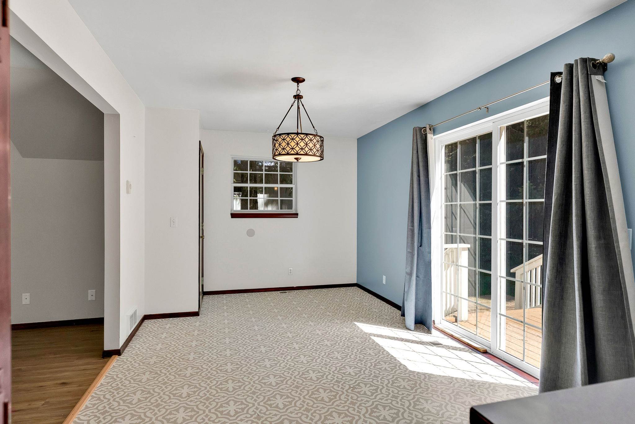 12854 East Hellroaring Rd, Athol, ID 83801