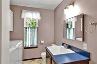 12854 East Hellroaring Rd, Athol, ID 83801