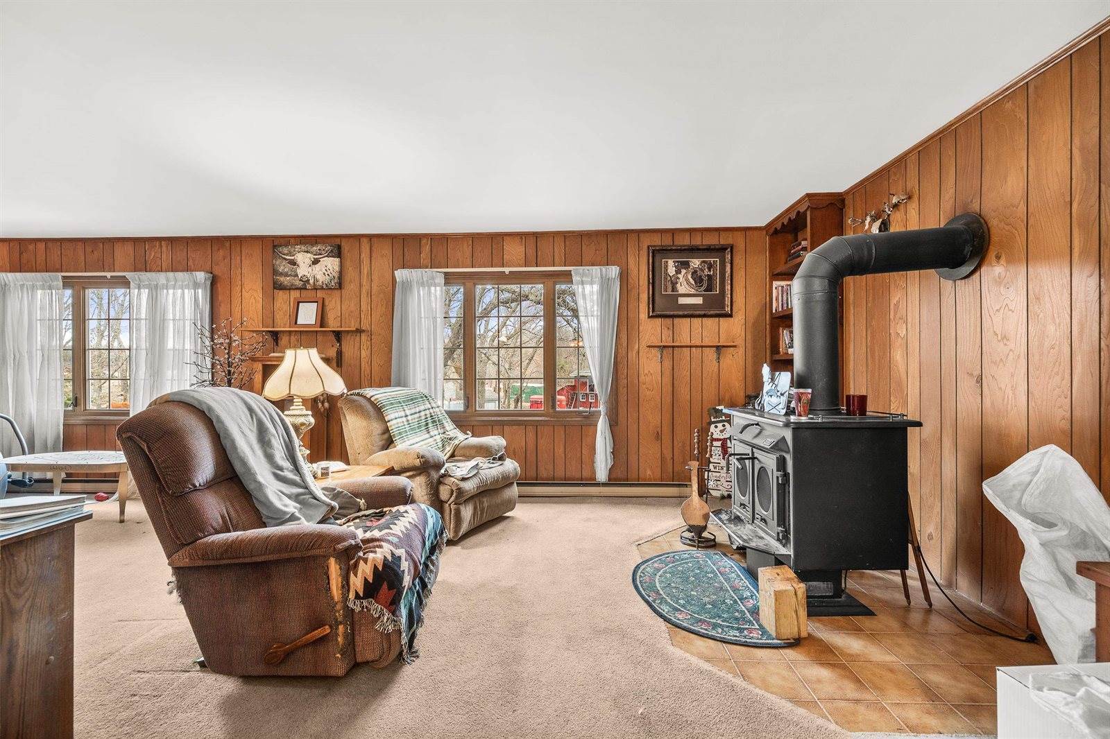 10670 County Road D, Almond, WI 54909