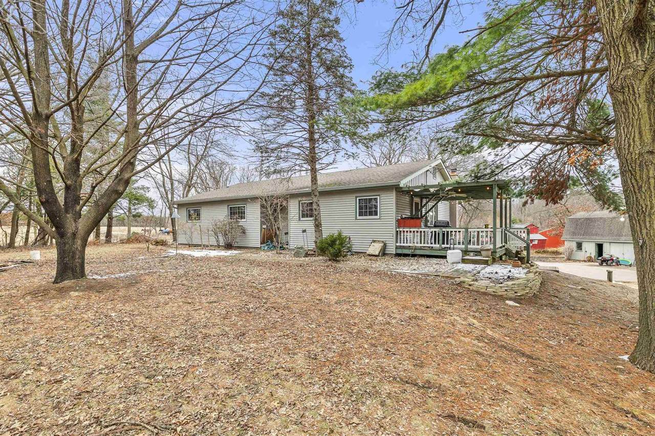 10670 County Road D, Almond, WI 54909