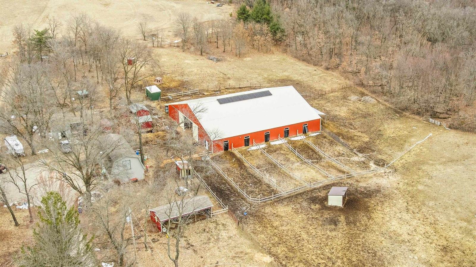 10670 County Road D, Almond, WI 54909