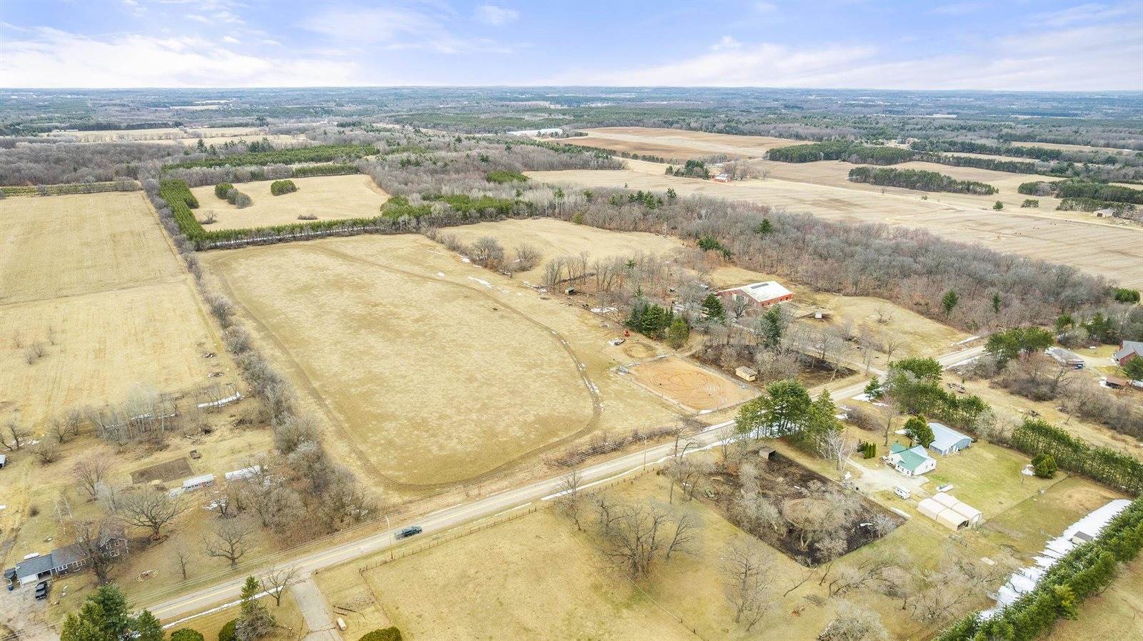 10670 County Road D, Almond, WI 54909
