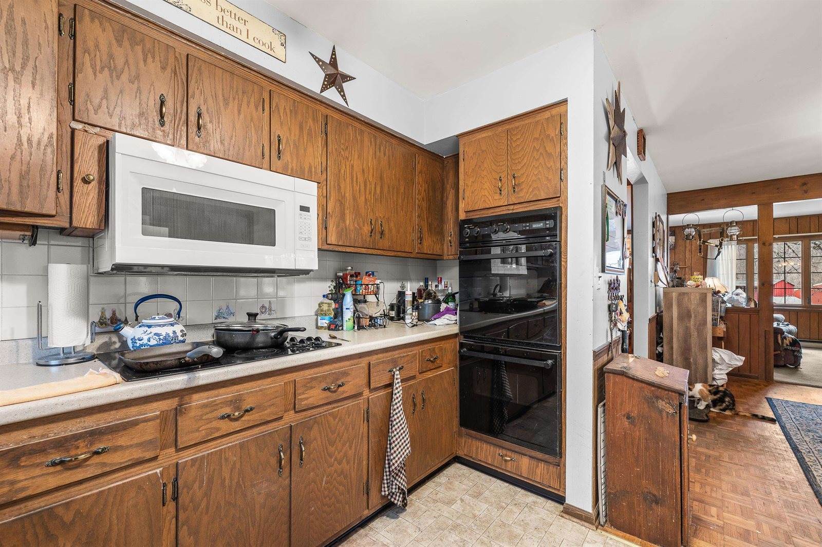 10670 County Road D, Almond, WI 54909