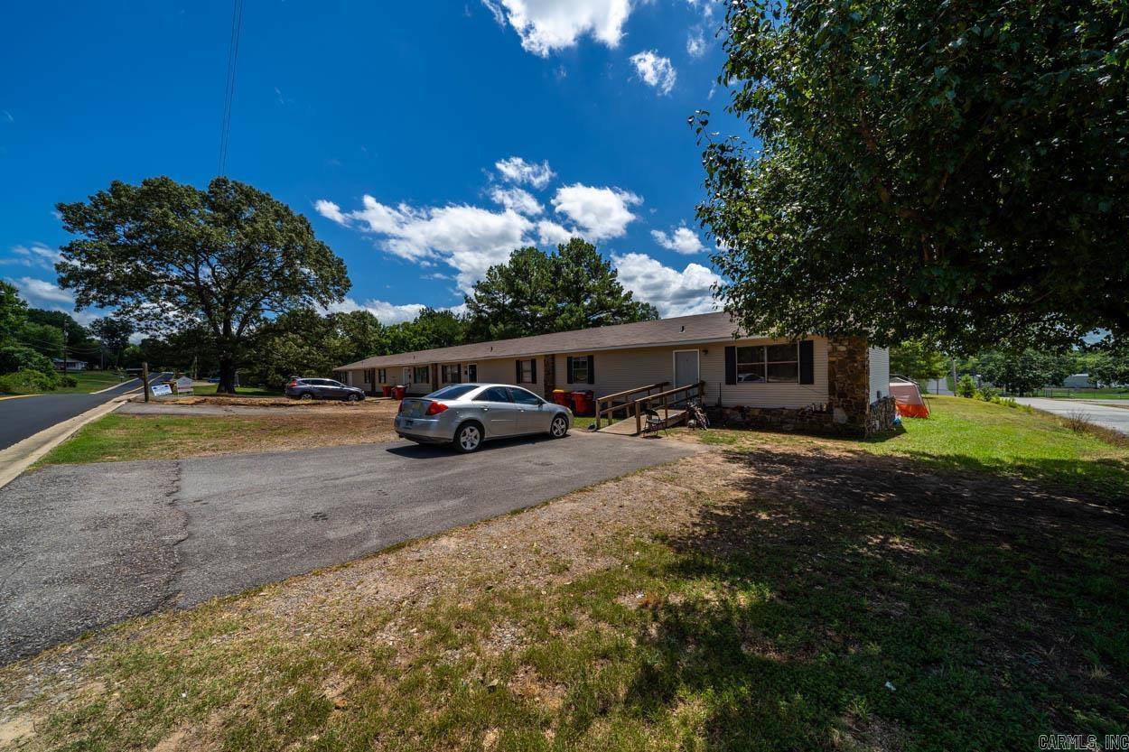 1106 Branch, Morrilton, AR 72110