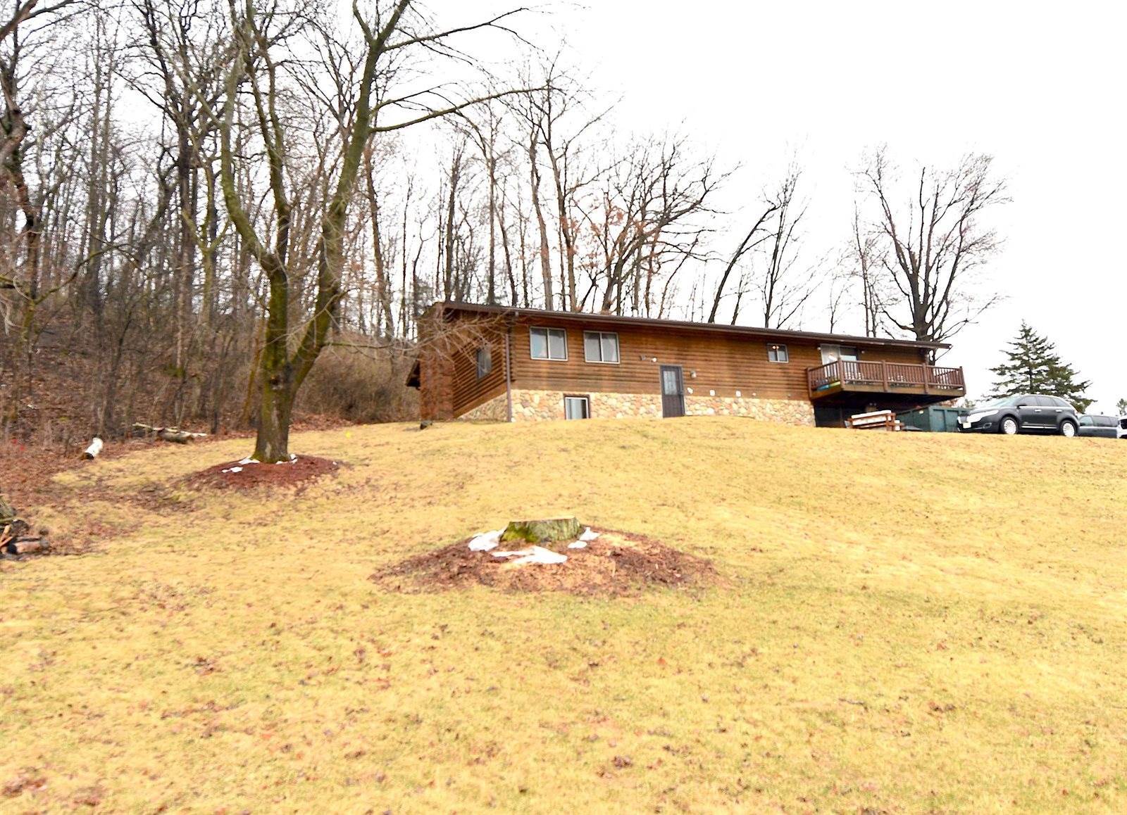725 Westbrook, Plain, WI 53577