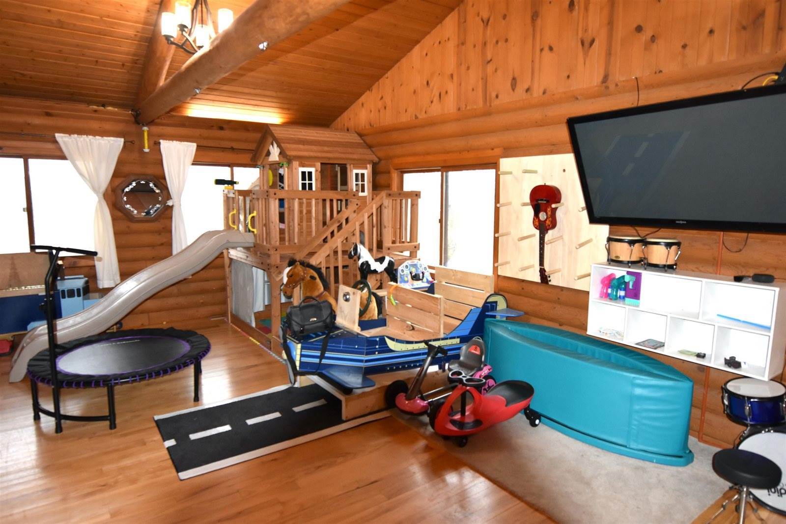 725 Westbrook, Plain, WI 53577