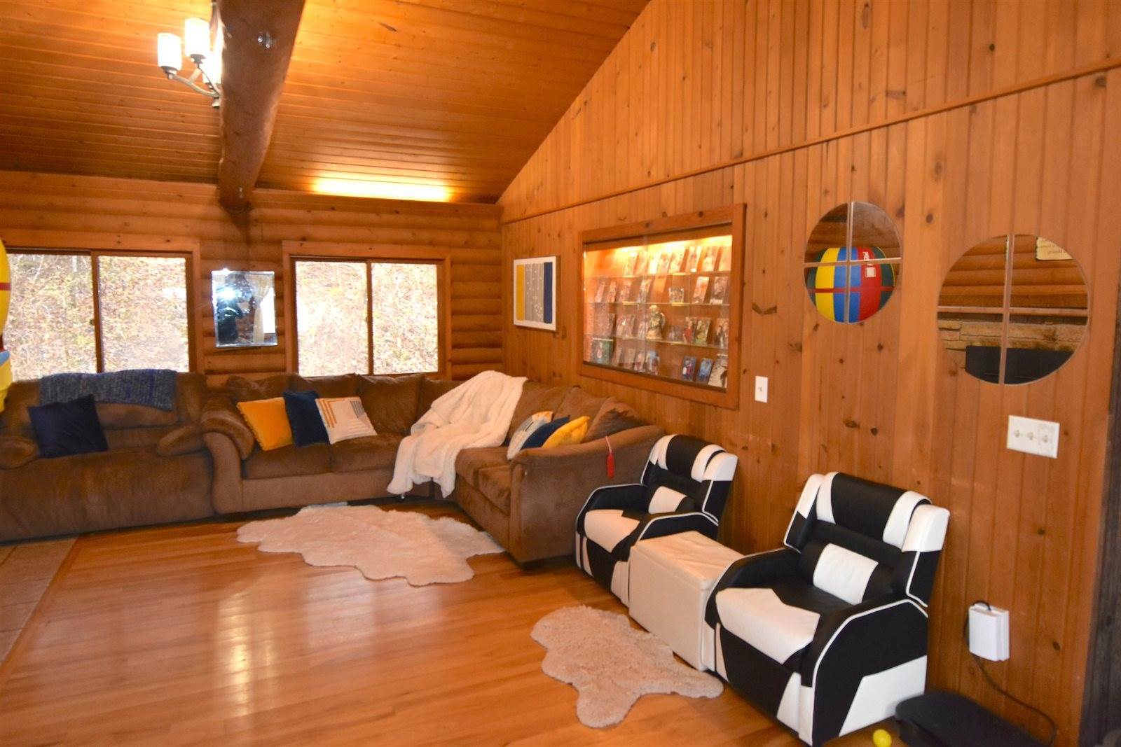 725 Westbrook, Plain, WI 53577