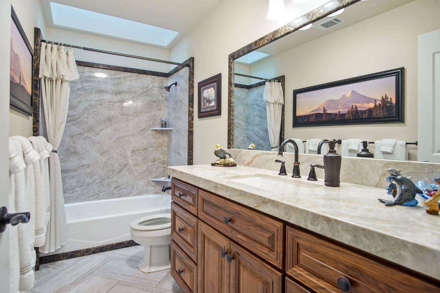 6086 Raymond Court, Atwater, CA 95301
