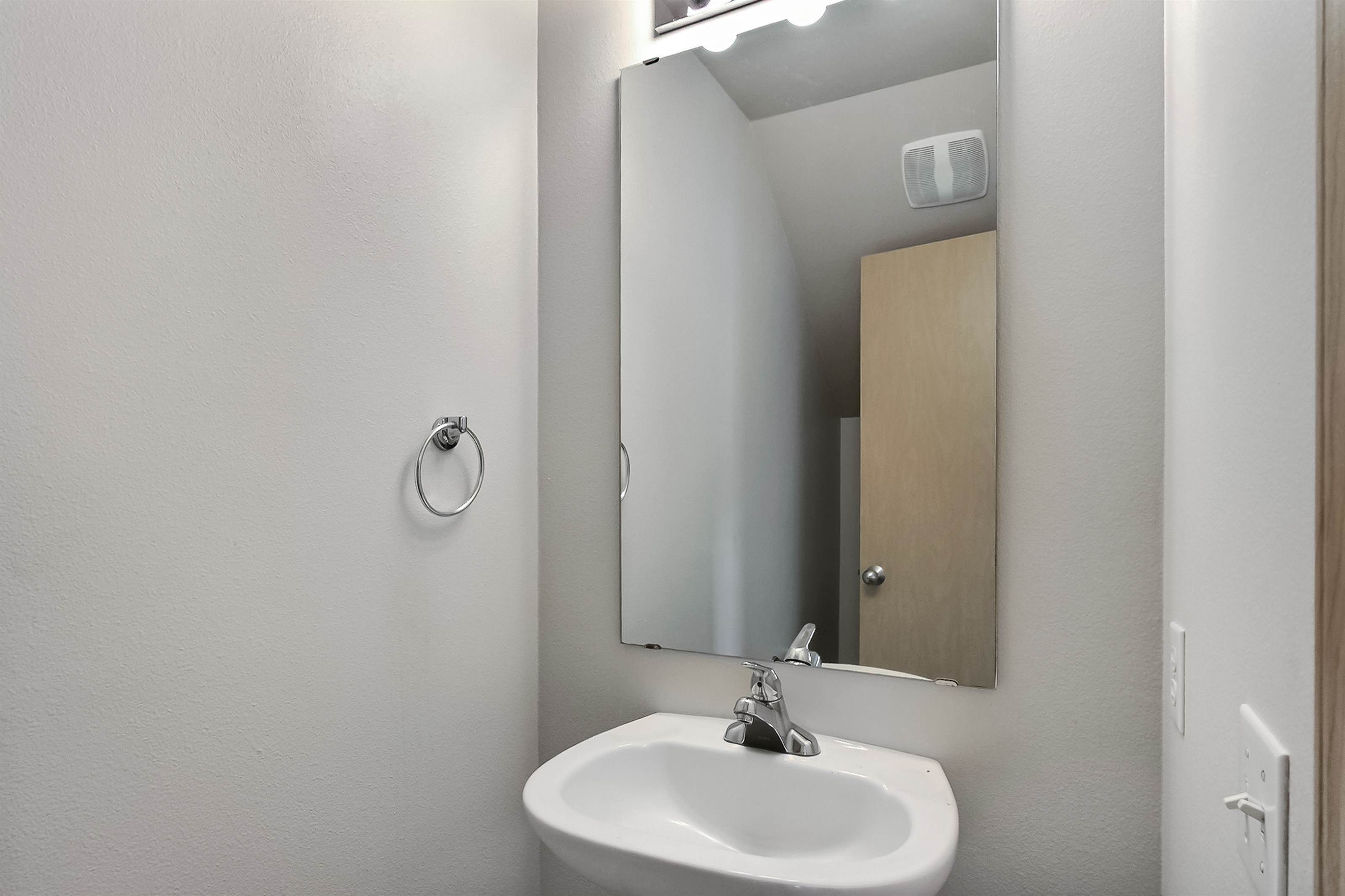 3186 Brown Loop, DuPont, WA 98327