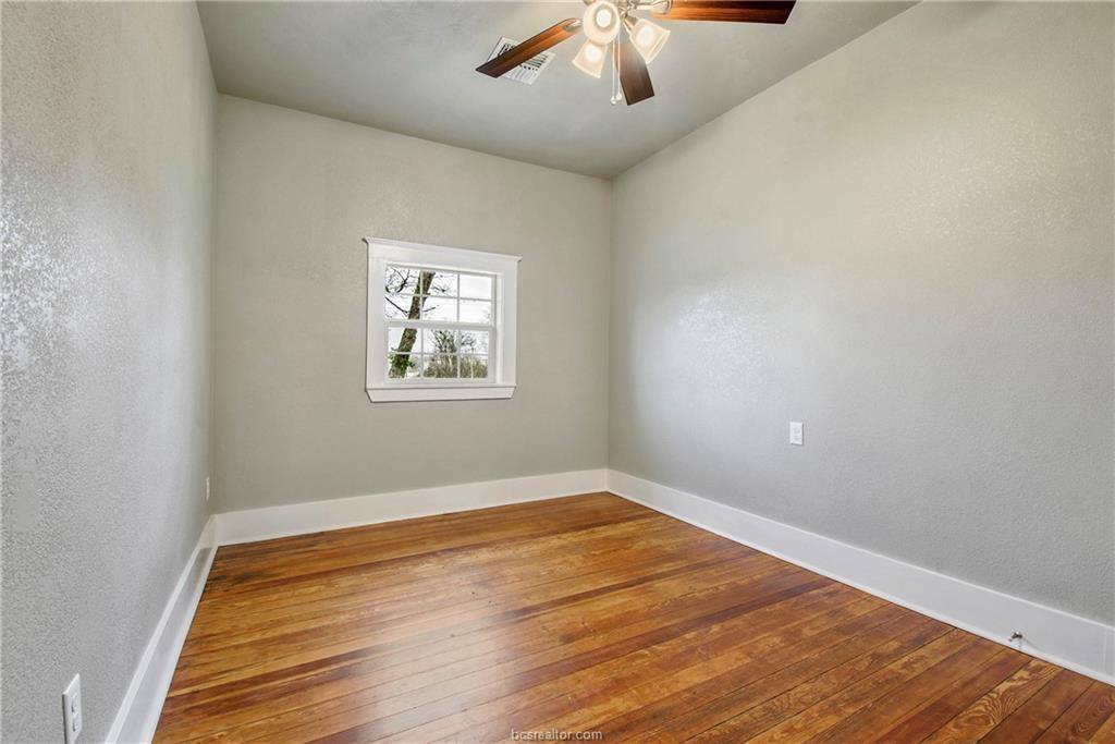 218 North Commerce Street, Bremond, TX 76629