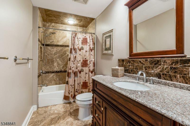 2 Willow Woods Trail, Warren Township, NJ 07059