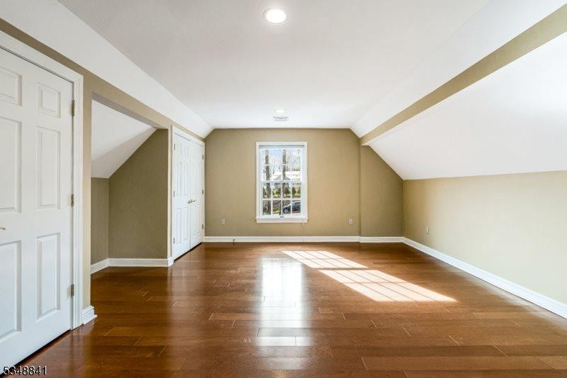2 Willow Woods Trail, Warren Township, NJ 07059
