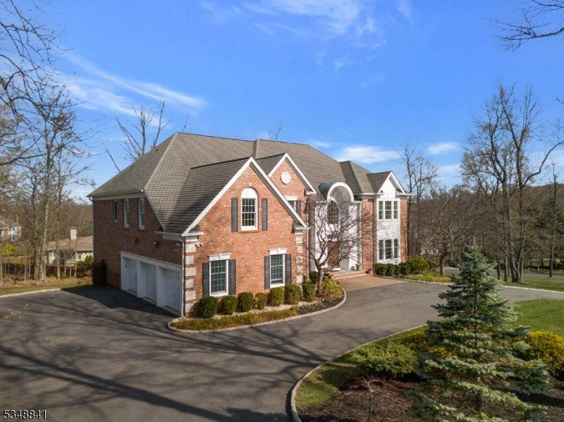 2 Willow Woods Trail, Warren Township, NJ 07059