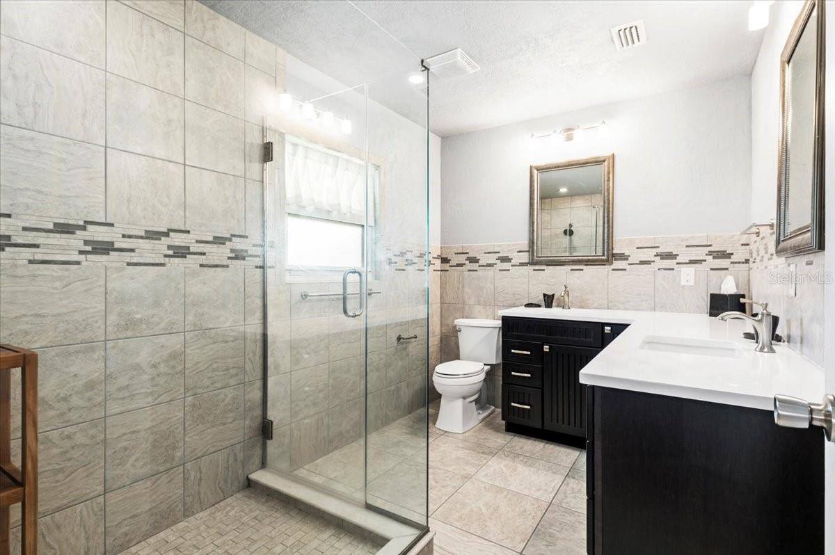 337 Somerset Avenue, Sarasota, FL 34243