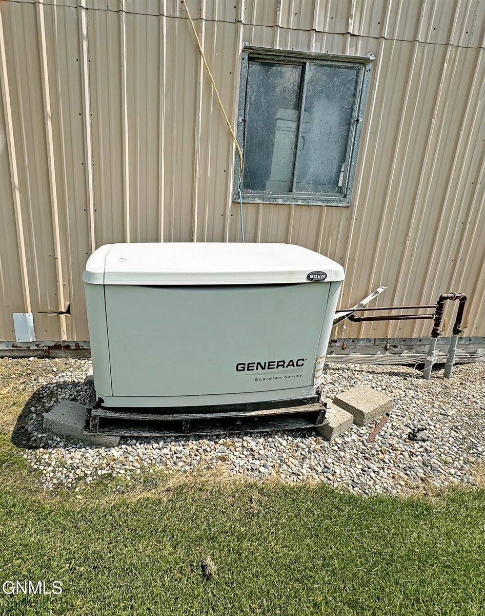 721 Riverside Drive, Williston, ND 58801