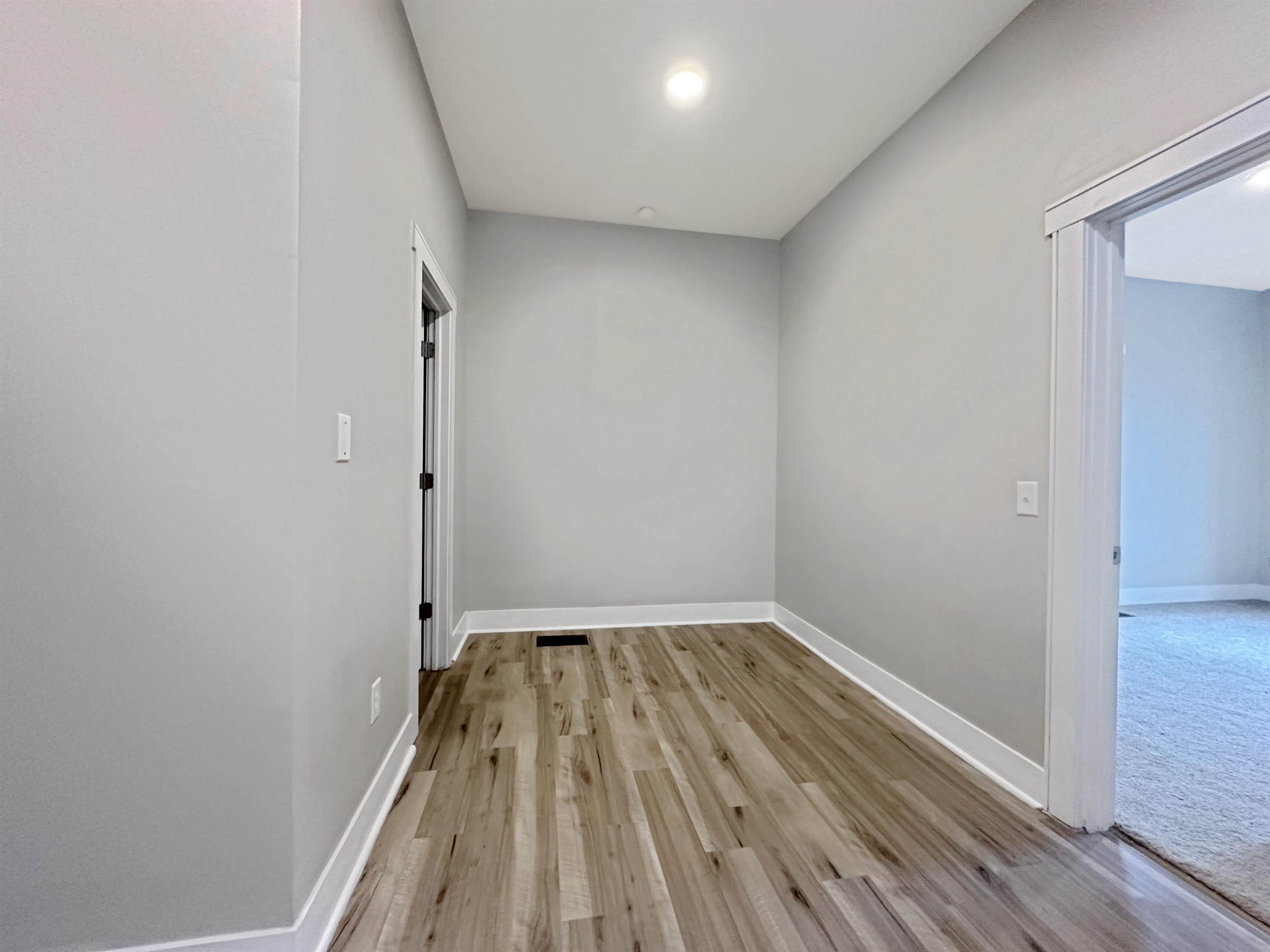 40 S 18th, Terre Haute, IN 47807